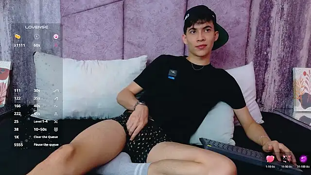 AronTawers Pertunjukan Webcam
