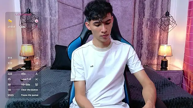AronTawers Show Webcam