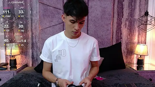 AronTawers Webcam show