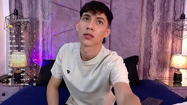 AronTawers Webcam show