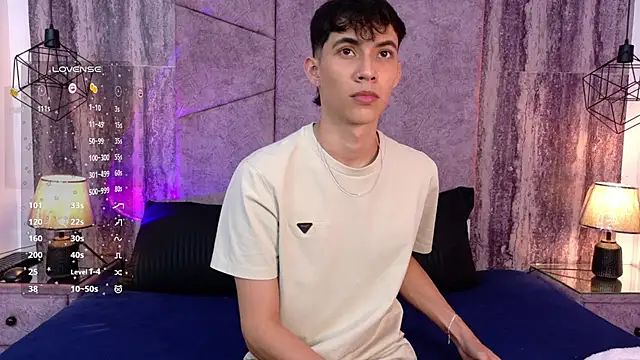 AronTawers' Webcam Show