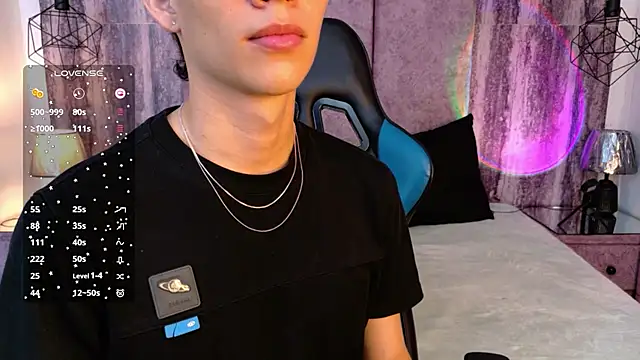 AronTawers' Webcam Show