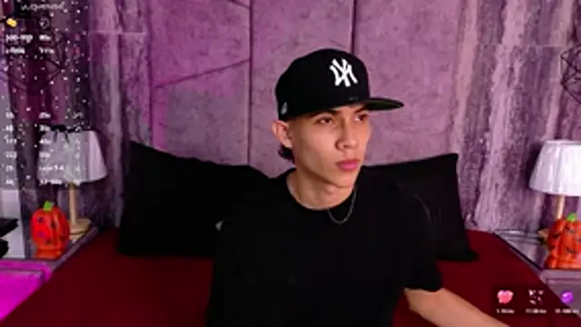 AronTawers Webcam-Show