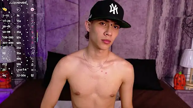 AronTawers Live XXX-Chat