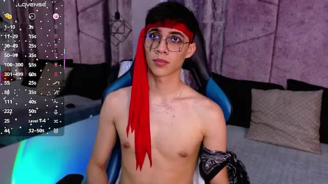 AronTawers Webcamshow