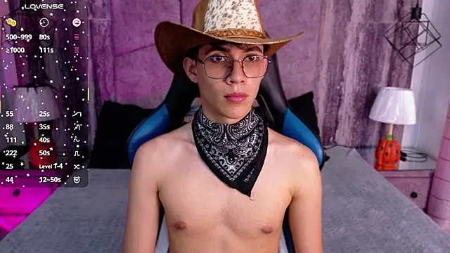 AronTawers Webcam Show