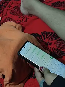 Pertunjukan Kamera Web MISS_SONM