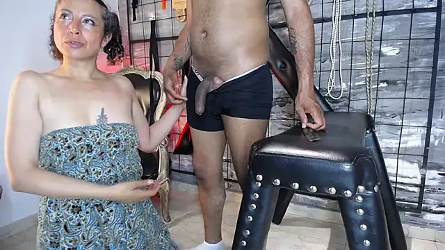 Lady_Violet7 Show in webcam