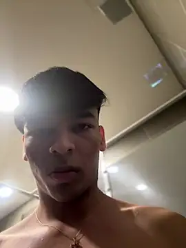 The_Conquer Show in webcam
