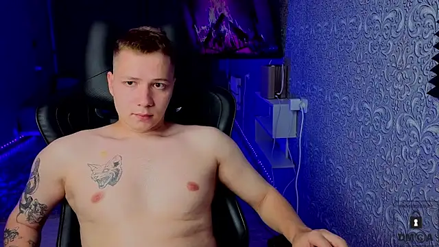 Karl_Night_ Pertunjukan Webcam