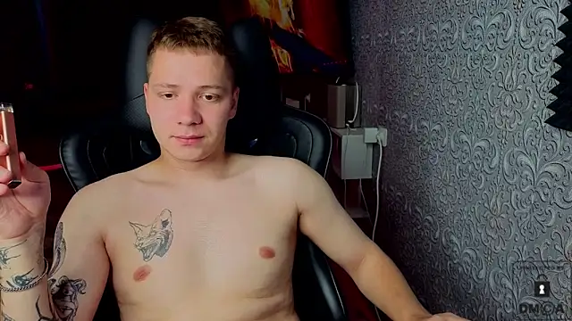 Karl_Night_n Webbikameraesitys