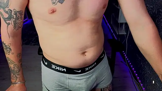 Karl_Night_n Webbikameraesitys