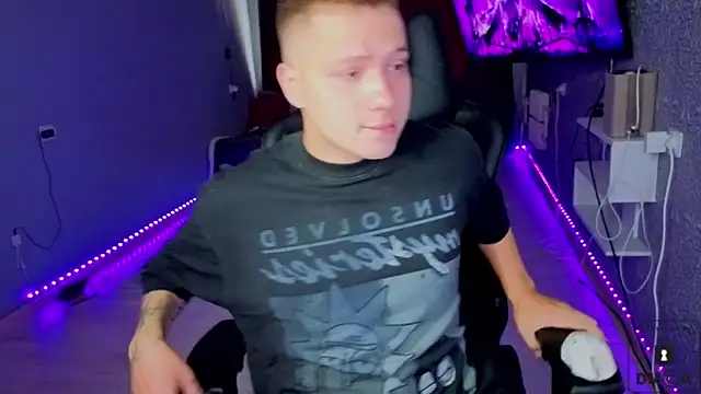 Karl_Night_ webcam show