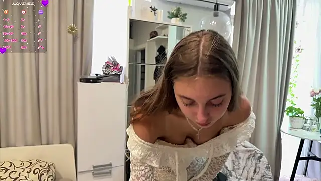 selena_favn Webcam show