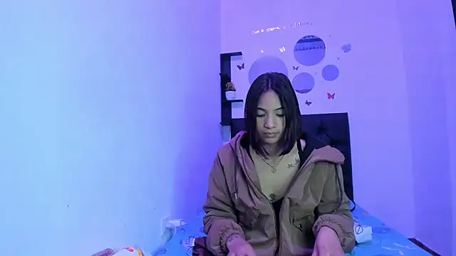 Онлайн чат XXX sapphire_brown20