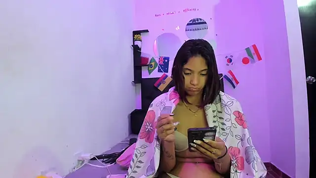 sapphire_brown20's Live XXX Chat
