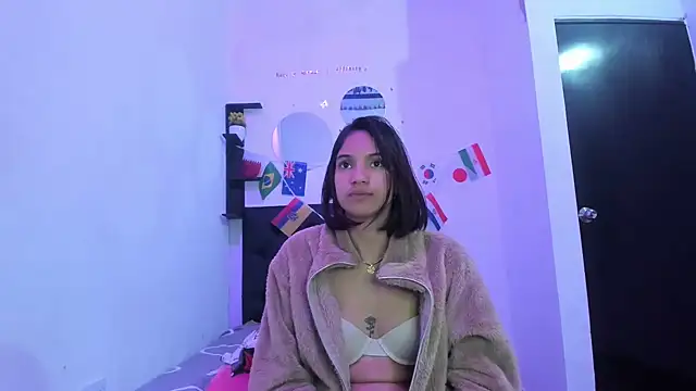 sapphire_brown20 élő XXX-chatje
