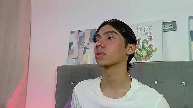Show modela Eros_Lux na web-kameri