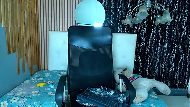 MarianaGalviz_n Live chat-huone