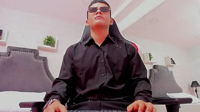 DylanRoyce_ 网络视讯表演
