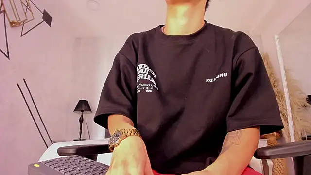 عرض كام DylanRoyce_