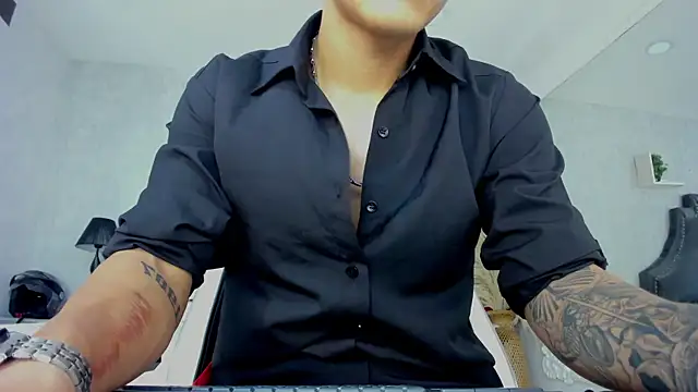 Živý XXX chat DylanRoyce_
