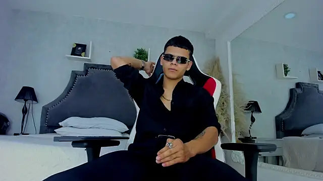 DylanRoyce_ Adlı Modelin Web Kamerası Şovu