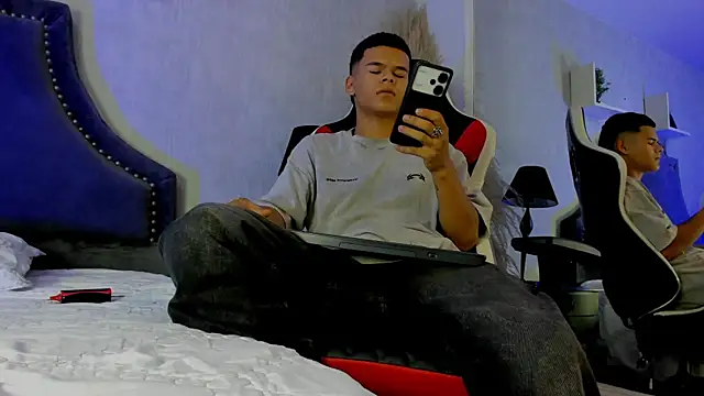 DylanRoyce_ Show Webcam