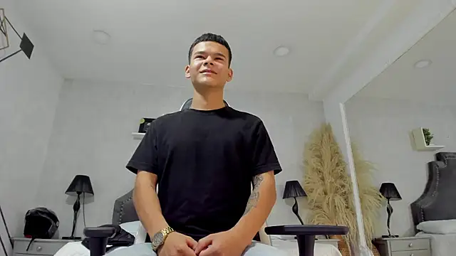 DylanRoyce_ Adlı Modelin Web Kamerası Şovu