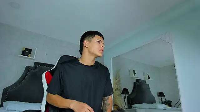 DylanRoyce_ Webcam-Show