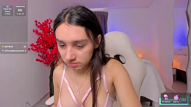 Chat XXX en directo de ANGIE-SMITH