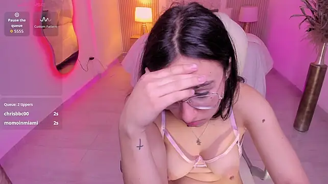 ANGIE-SMITH Live XXX-Chat
