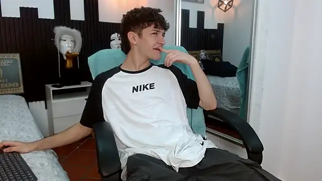trevor_mobn Webbikameraesitys