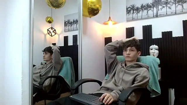 trevor_mob Pertunjukan Webcam
