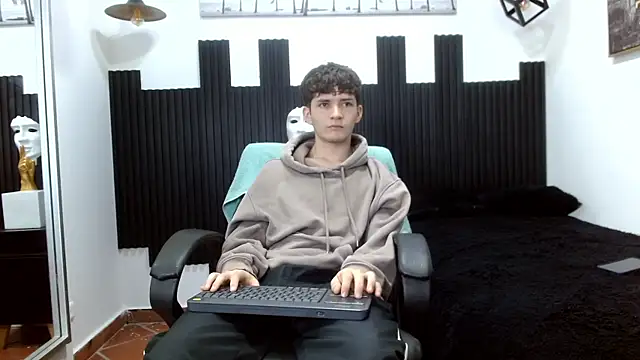 trevor_mob Шоу с уебкамера