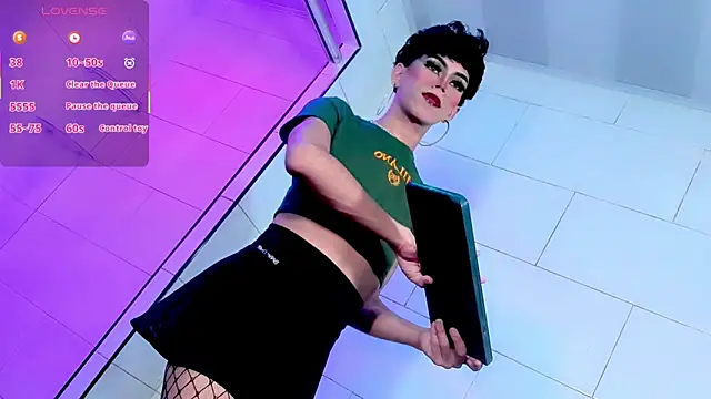 Show modela Gema_Jones_ na web-kameri