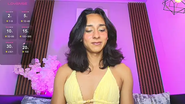 Elisasue's Webcam Show