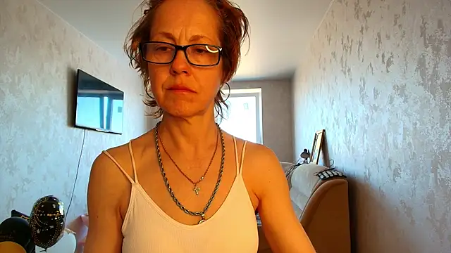 Chatroom XXX en direct de LioraWeiss