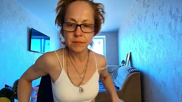 LioraWeiss' Live XXX Chat