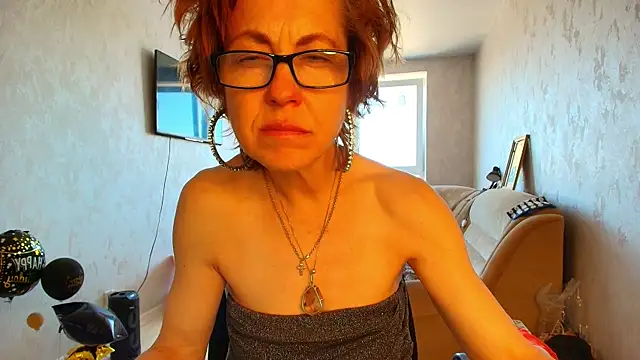 دردشة LioraWeiss الجنسية المباشرة