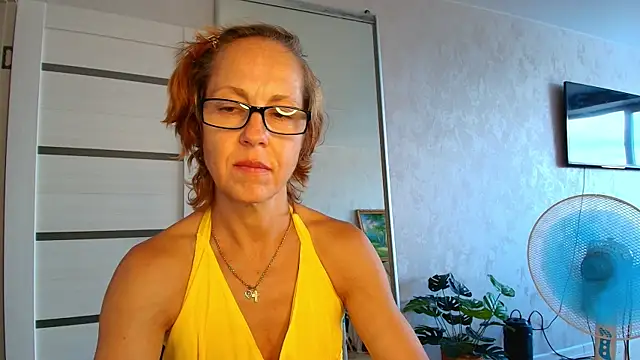 دردشة LioraWeiss الجنسية المباشرة