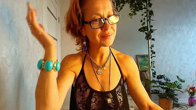 LioraWeiss' Live XXX Chat
