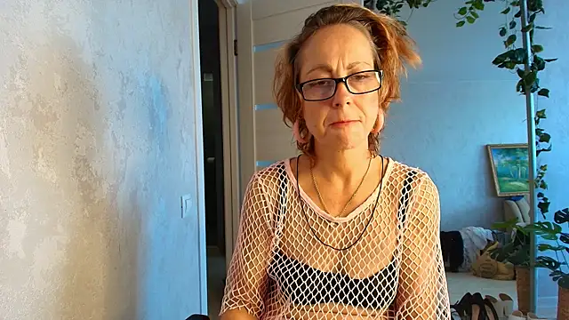 LioraWeiss Chat XXX in diretta