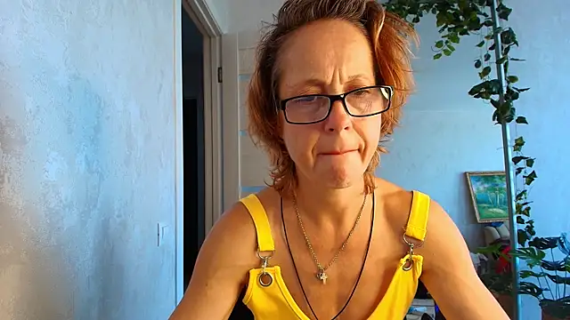 Chat XXX en directo de LioraWeiss