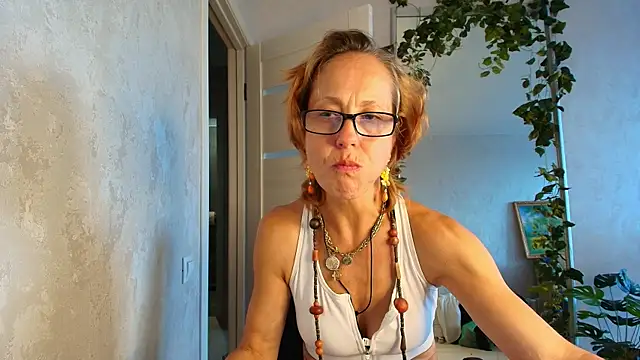 Živý XXX chat LioraWeiss