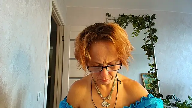 Chatroom XXX en direct de LioraWeiss