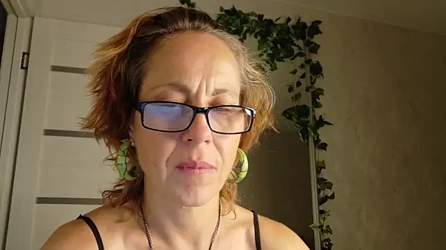 Chat XXX en directo de LioraWeiss