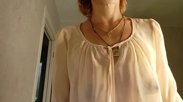 LioraWeiss Live XXX Chat