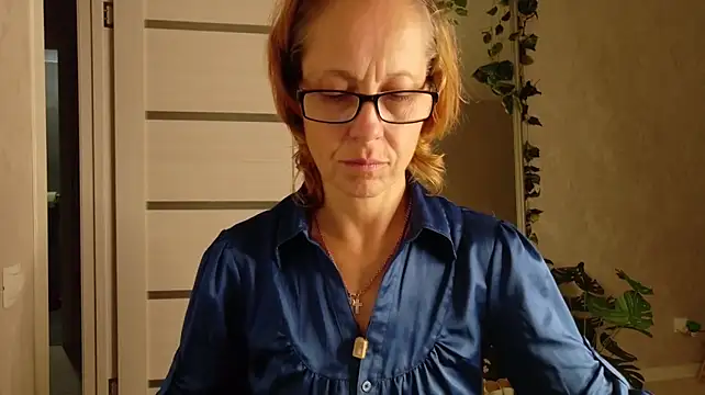 LioraWeiss' Live XXX Chat