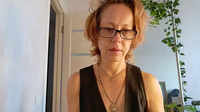 XXX chat uživo modela LioraWeiss
